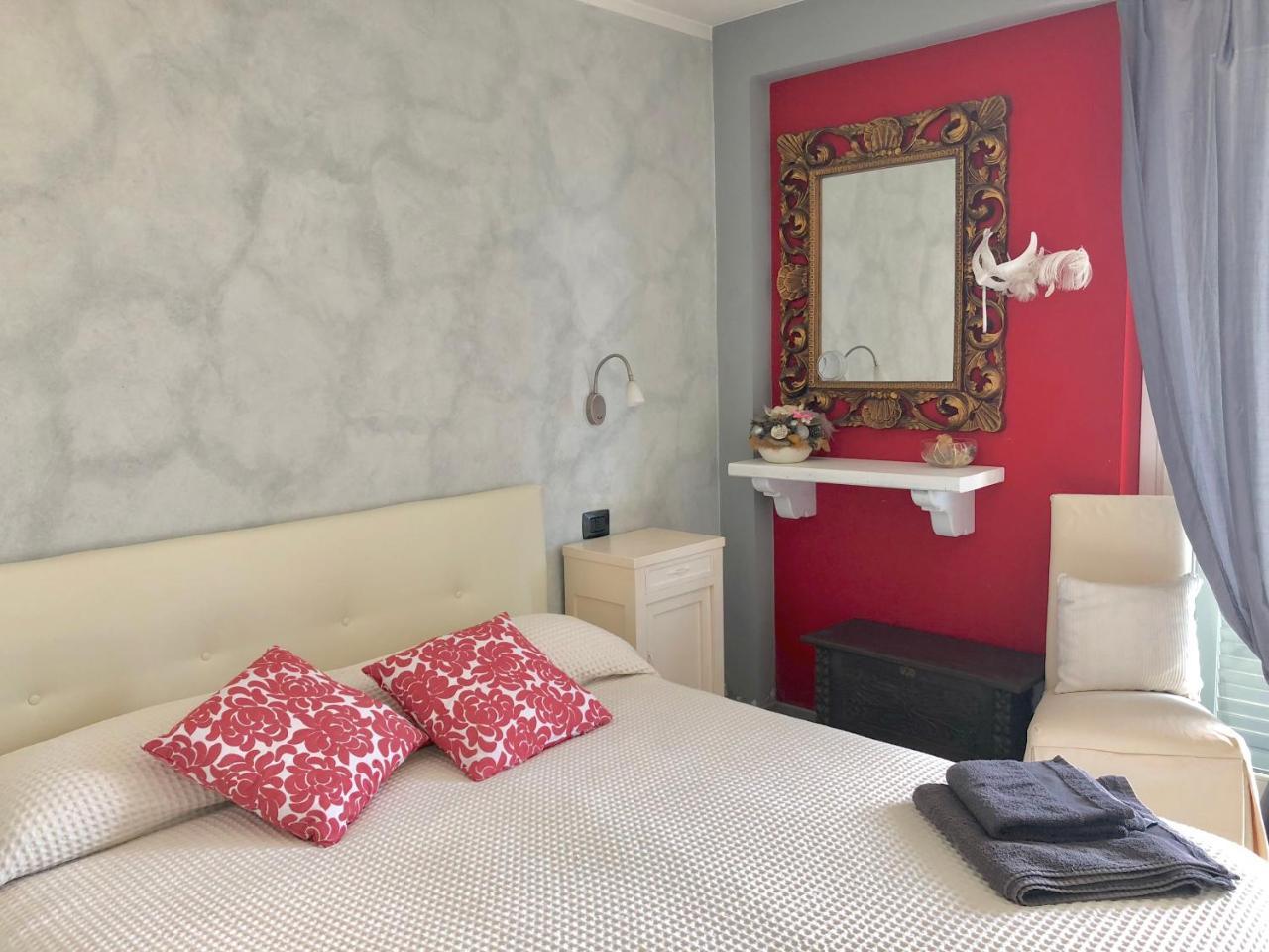 Tremezzina Appartamento Red & Grey 메체그라 외부 사진